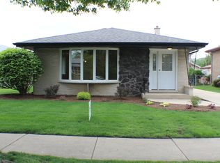 4509 Raymond Ave, Brookfield, IL 60513