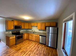 669 Laurel Ave #1, Saint Paul, MN 55104