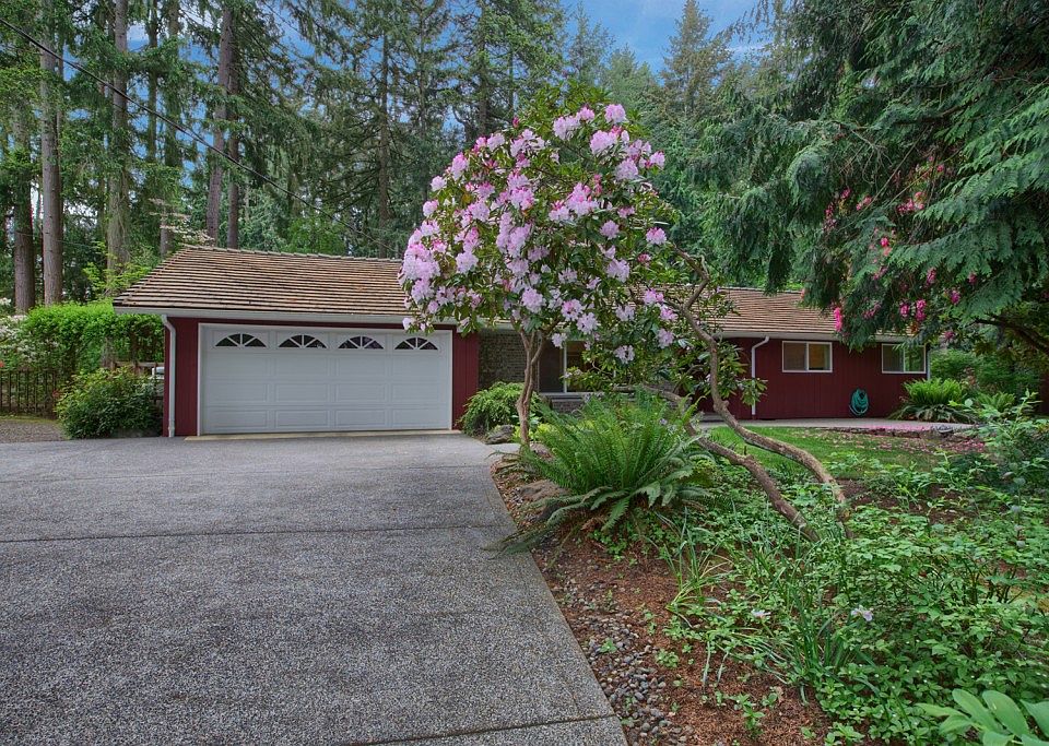 1st image of 10920 147th St E