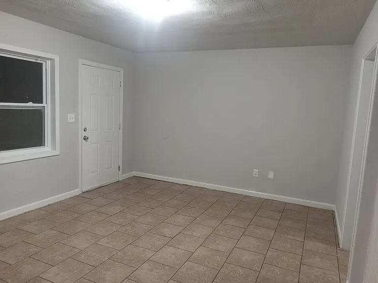 1432-1438 Columbia Circle SE — Photo 10