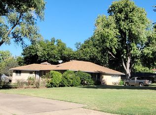 414 Virginia Ave, Ponca City, OK 74601