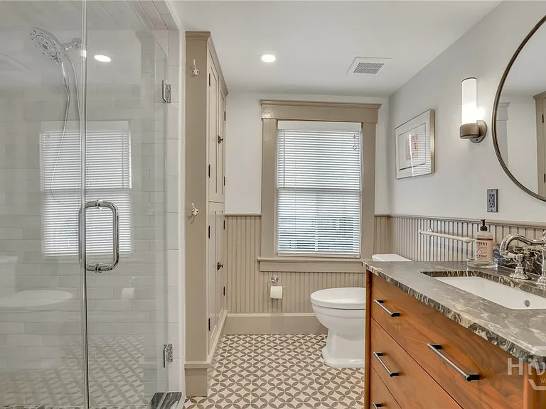 410 1/2 E Victory Dr #CARRIAGE HOUSE — Photo 25