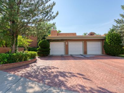 2809 Calle Del Rio NW, Albuquerque, NM, 87104