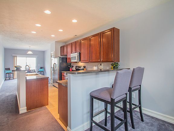 4th image of 6622 Reserve Dr