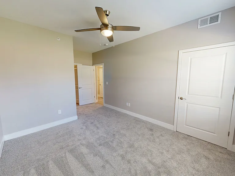 Gentry East Apartments — Photo 49