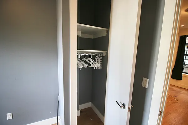 Rented by Delmark Realty LLC | media 16