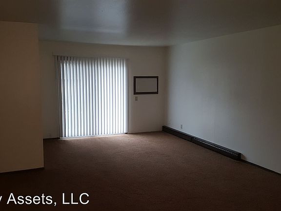 4th image of 2905 Park Terrace Dr APT 5