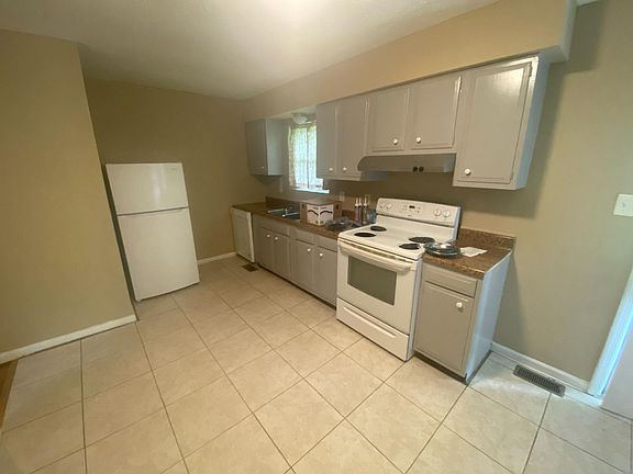 4th image of 3637 River Park Dr