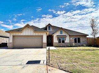 722 N 3rd St, Wolfforth, TX 79382