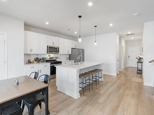 147 Millbrook Dr, Spring Hill, TN 37174