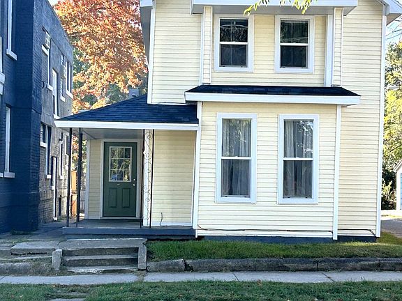 2nd image of 671 Oak St #1