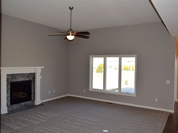 5th image of 8527 Valencia Pl