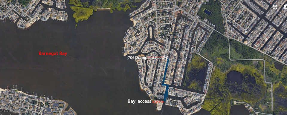 2nd image of 706 Drum Point Rd