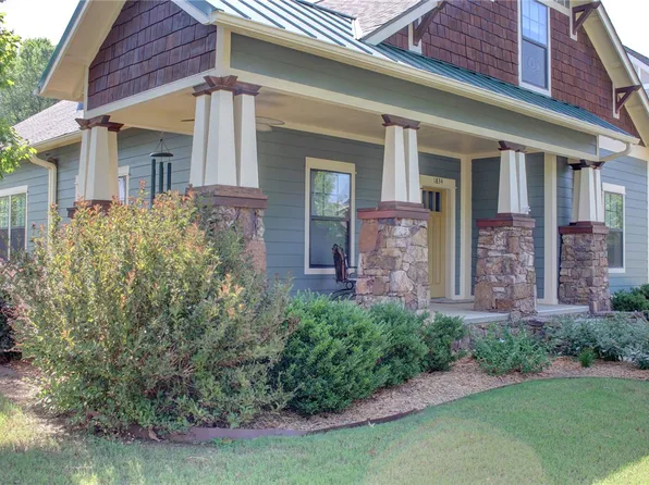 1834 Best Friend Ln, Fayetteville, AR 72704