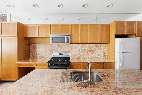 Rented by Douglas Elliman | media 5