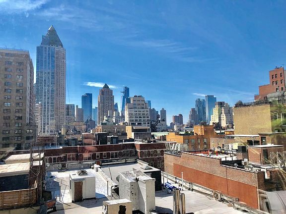 4th image of 306 W 56th St #10J