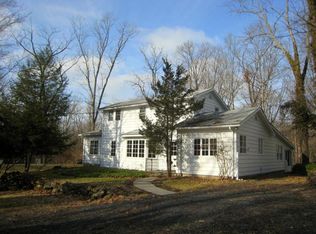 929 E Walnut Dr, Newton, NJ 07860