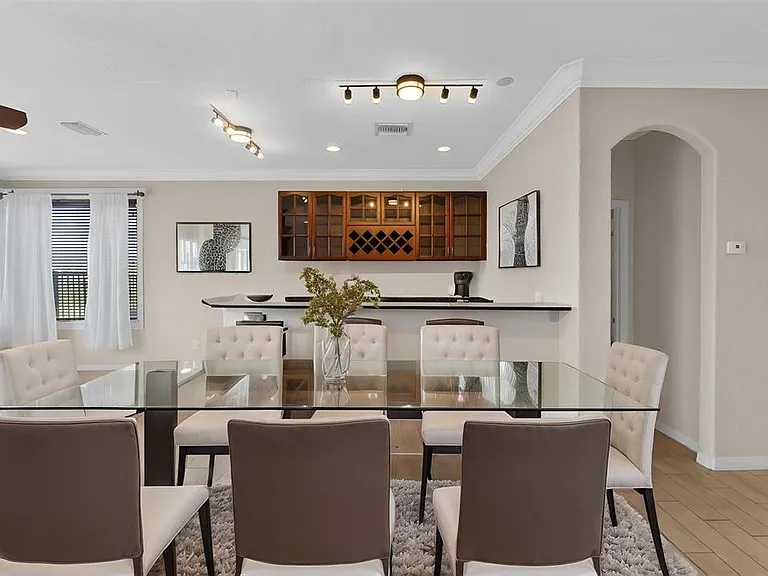 8507 Saint Marino Blvd — Photo 35