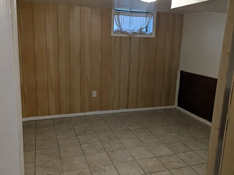 2000 Saint Stephen Dr — Photo 11