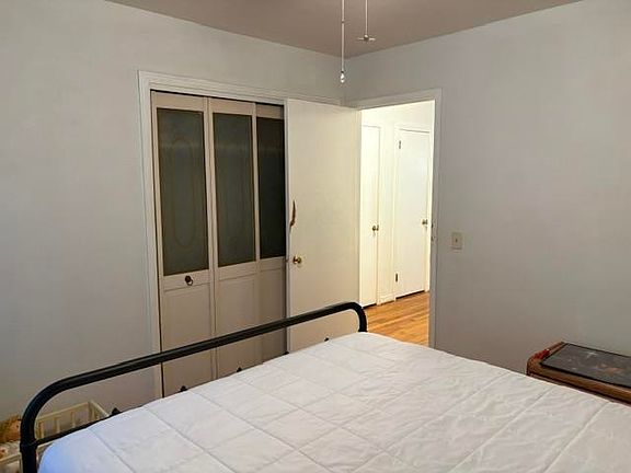 26th image of 622 Woodham Cir