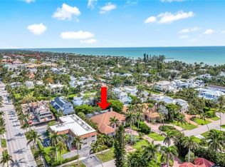 258 9th Ave S, Naples, FL 34102