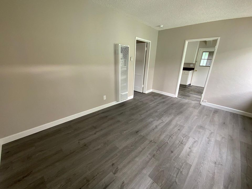 1st image of 6015 Pine Ave #B