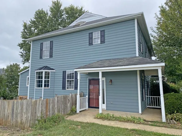 4614 Briarwood Dr, Charlottesville, VA 22911