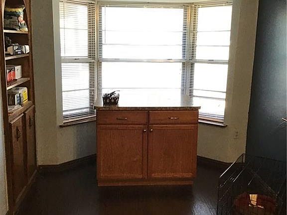 5th image of 3205 Medina Dr
