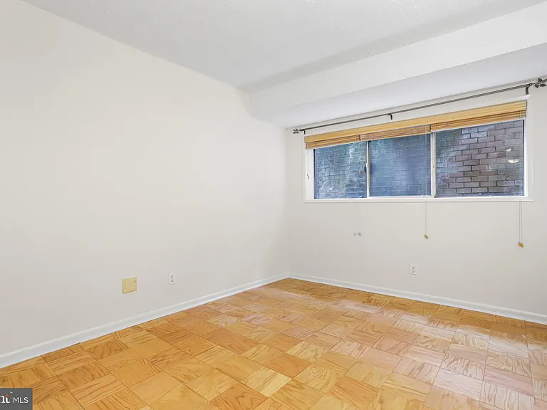 4917 Americana Dr #T6 — Photo 18