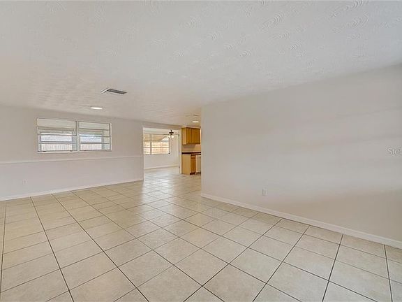 5th image of 3302 Cincinnati Dr