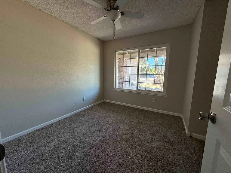 1 Deertree Ct — Photo 13