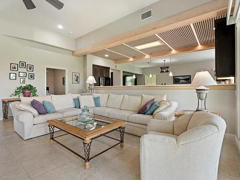 39305 Fernwood Glen Ct — Photo 12