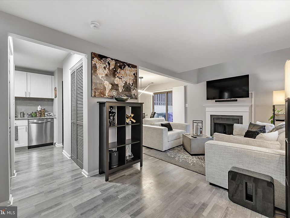 1st image of 7314 Split Rail Ln