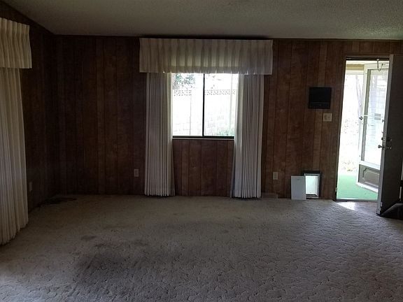 2nd image of 2842 E Oraibi Dr