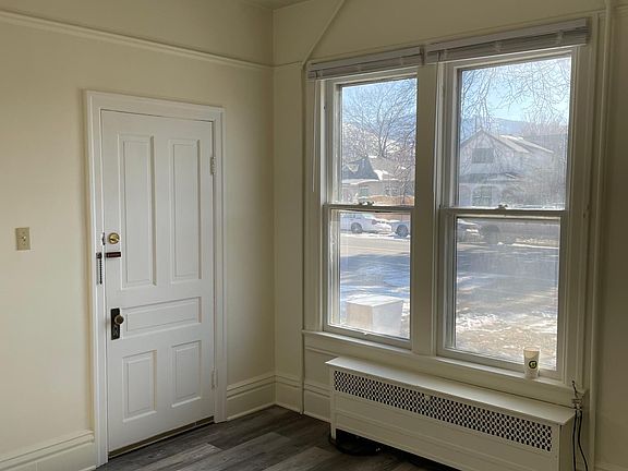 4th image of 412 E Spruce St APT 3