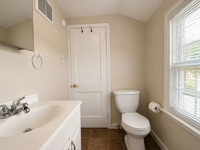 430 Brimmer Ave — Photo 23
