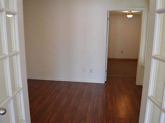 3rd image of 1150 Settlers Way