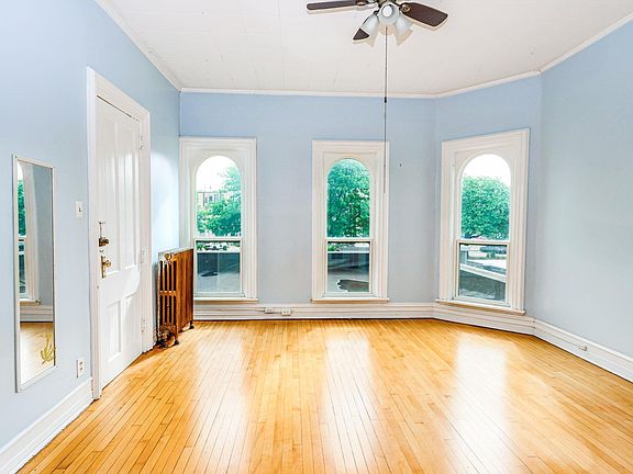 3rd image of 209 S 2nd St