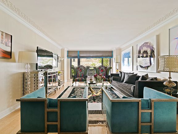 4th image of 200 Central Park S APT 3A