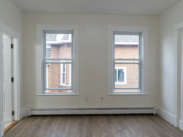 22 Ashford St #22 — Photo 9