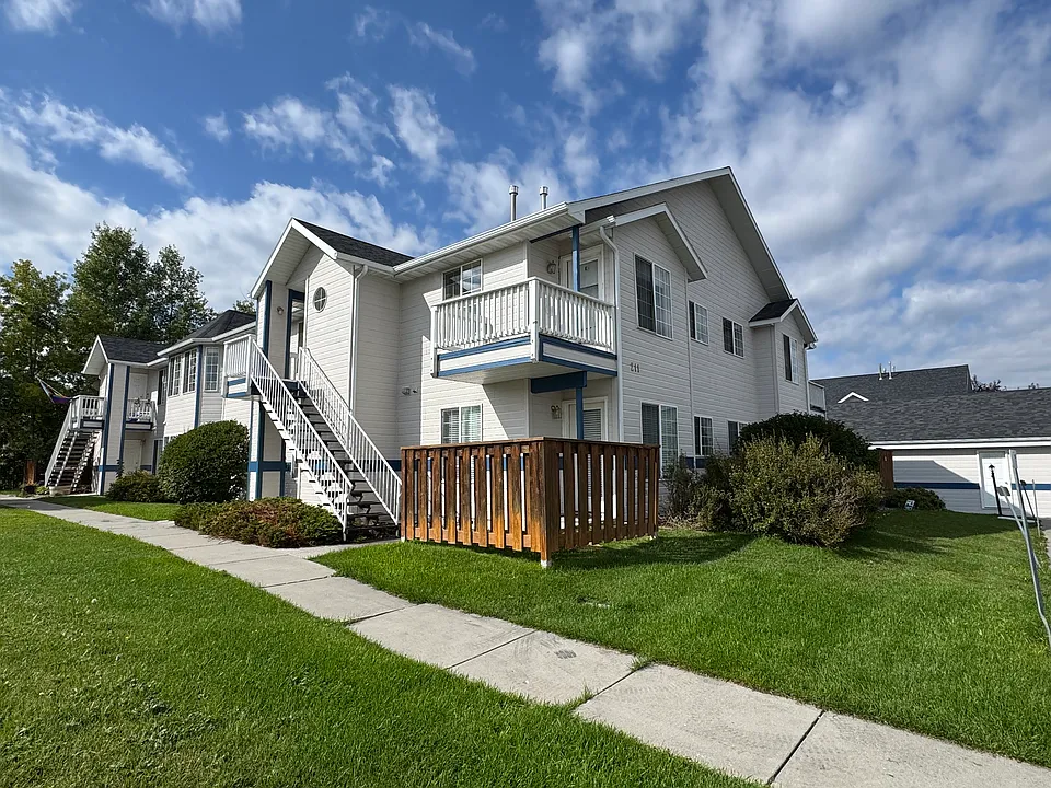 211 Michael Grove Ave #A1