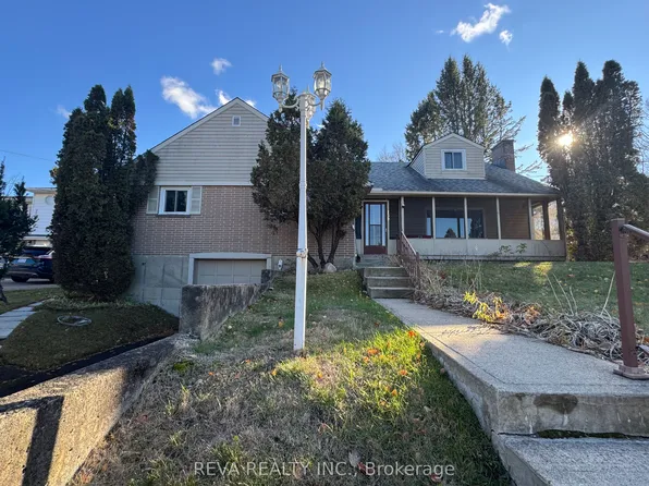 139 Bridge St W, Bancroft, ON K0L 1C0