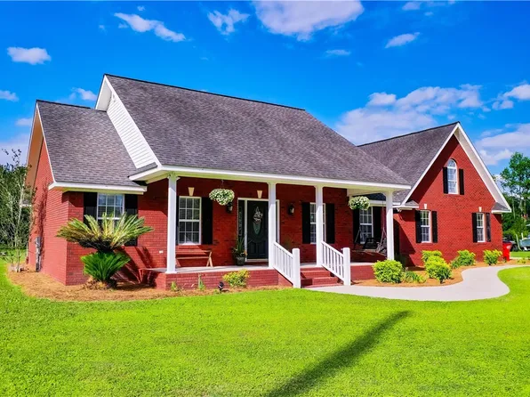 213 Dalton Ln, Waycross, GA 31503