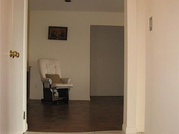 4th image of 128 Country Club Ln #128