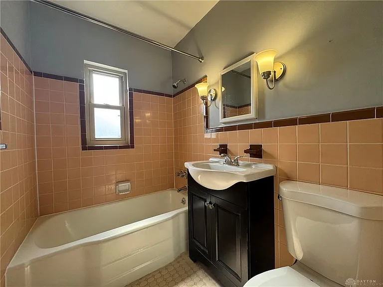 2358 S Patterson Blvd #6 — Photo 9