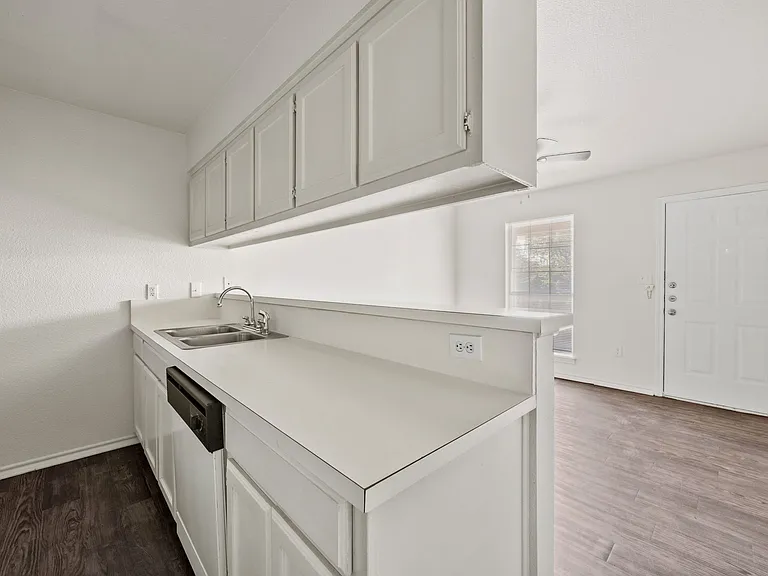 416 Bryan St #3 — Photo 1