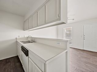 416 Bryan St APT 3, Denton, TX 76201