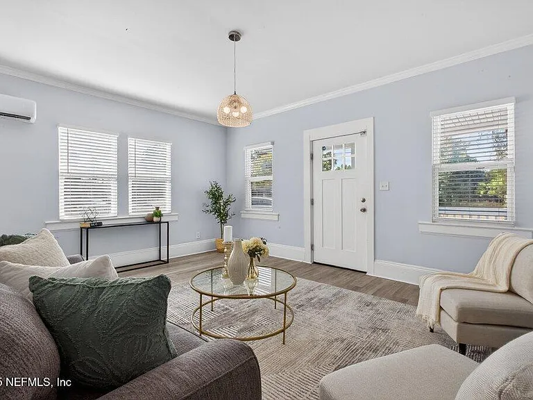 1207 Evergreen Ave — Photo 15