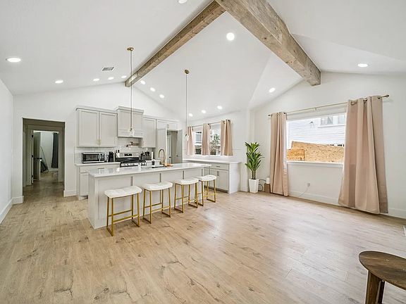 5th image of 310 N Rosedale Ave