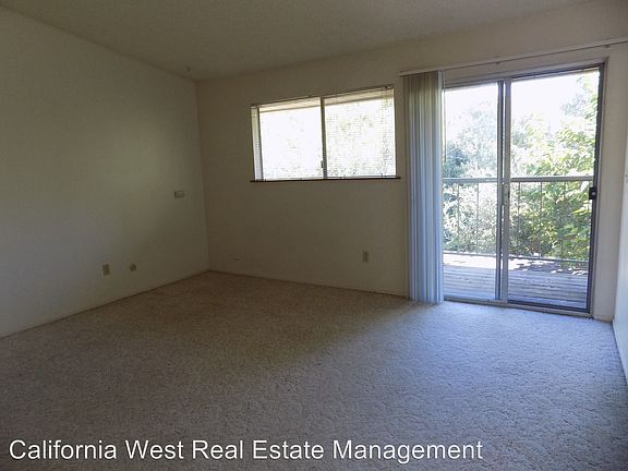 4th image of 1343 Vista Del Lago